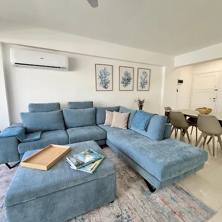 Makenzie View Апартаменти