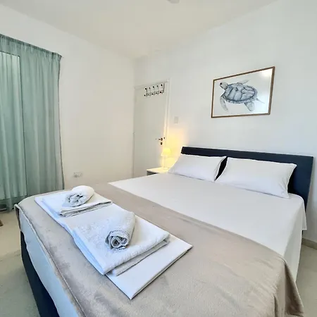 Makenzie View Апартаменти *